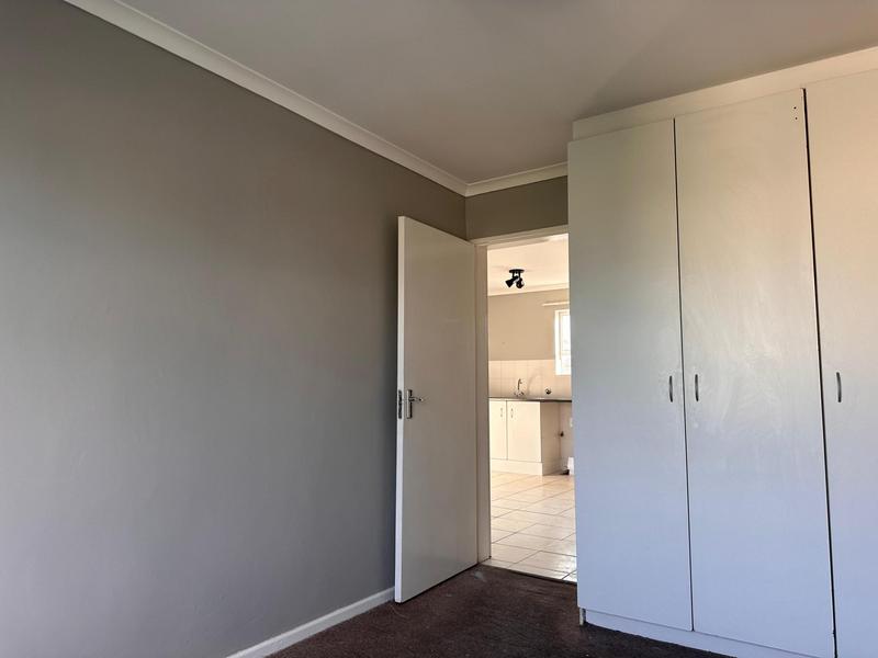 1 Bedroom Property for Sale in Guldenland Western Cape